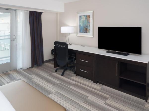 Holiday Inn Express - Downtown San Diego, an IHG Hotel : photo 1 de la chambre double room hearing accessible with shower - non-smoking