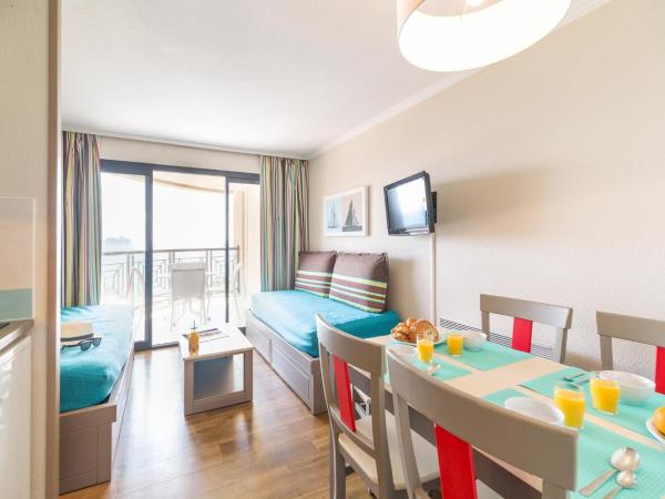 Résidence La Palme d'Azur Cannes Verrerie : photo 5 de la chambre appartement 1 chambre avec vue sur la mer (5 adultes)