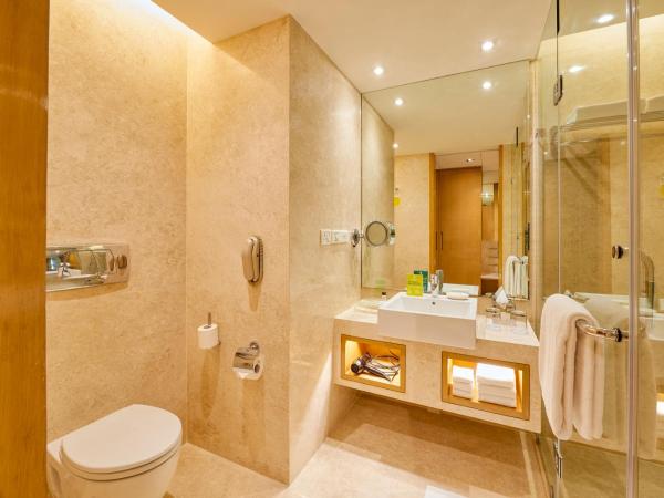 Holiday Inn Mumbai International Airport, an IHG Hotel : photo 5 de la chambre premium king room - lounge access