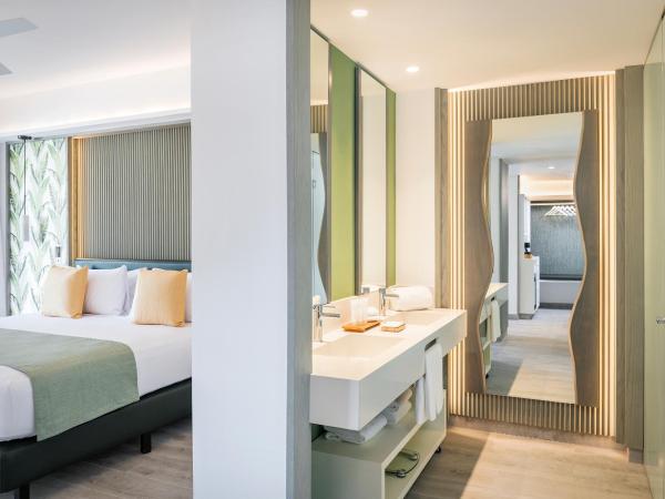 Catalonia Grand Costa Mujeres All Suites & Spa - All Inclusive : photo 5 de la chambre suite supérieure 