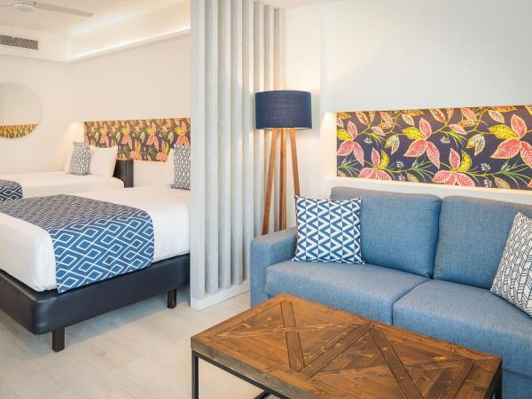 Catalonia Grand Costa Mujeres All Suites & Spa - All Inclusive : photo 2 de la chambre grande suite familiale privilège supérieure