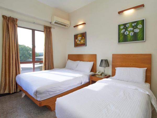 Kepong Hotel : photo 6 de la chambre chambre familiale
