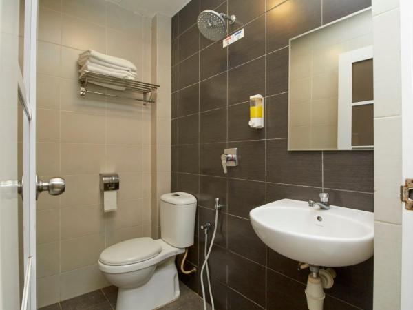Kepong Hotel : photo 9 de la chambre chambre quadruple