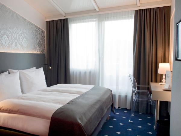 Holiday Inn Dresden - City South, an IHG Hotel : photo 4 de la chambre chambre supérieure lit queen-size
