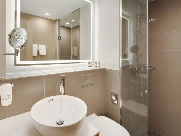 Holiday Inn Düsseldorf City - Toulouser Allee, an IHG Hotel : photo 6 de la chambre chambre lit king-size exécutive