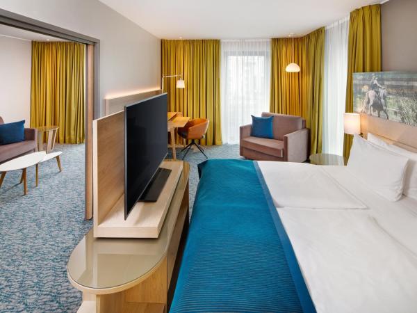 Holiday Inn Düsseldorf City - Toulouser Allee, an IHG Hotel : photo 3 de la chambre suite