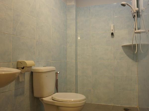 S & S Guest House Kuantan : photo 1 de la chambre chambre standard lit queen-size