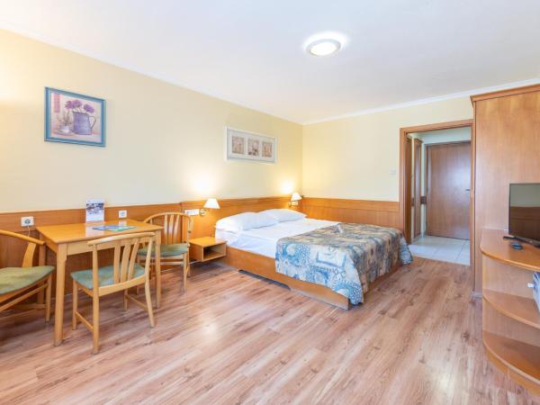 Holiday Club Apartman Hotel : photo 8 de la chambre appartement standard