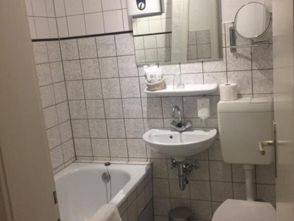 Haus am Zoo Apartments verschiedene Adressen : photo 7 de la chambre apartment windscheidstraße