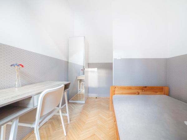 Dizzy Daisy Hostel : photo 3 de la chambre chambre simple avec salle de bains commune