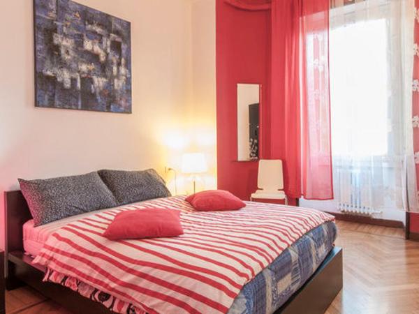 Family Hostel Milano : photo 2 de la chambre chambre double ou lits jumeaux avec salle de bains commune