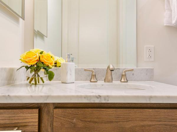 1 and 2 BR Private Condos Steps Away From French Quarter : photo 4 de la chambre appartement 2 chambres