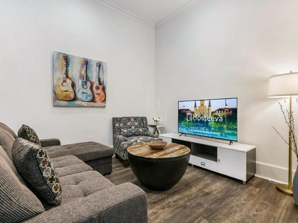 1 and 2 BR Private Condos Steps Away From French Quarter : photo 7 de la chambre appartement 2 chambres