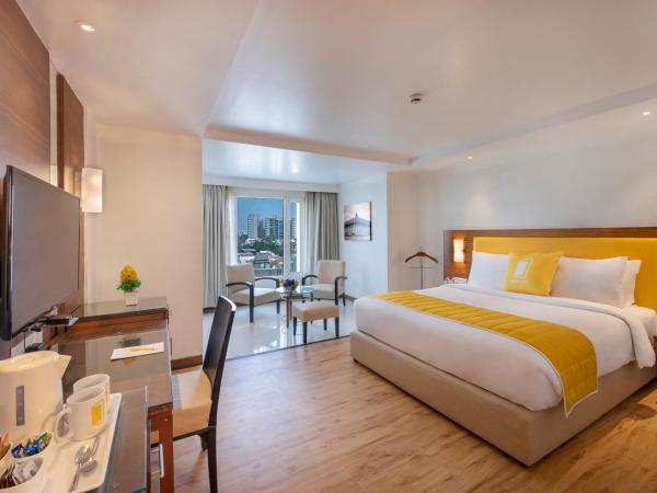 BloomSuites l Ahmedabad : photo 1 de la chambre chambre double standard - non-fumeurs