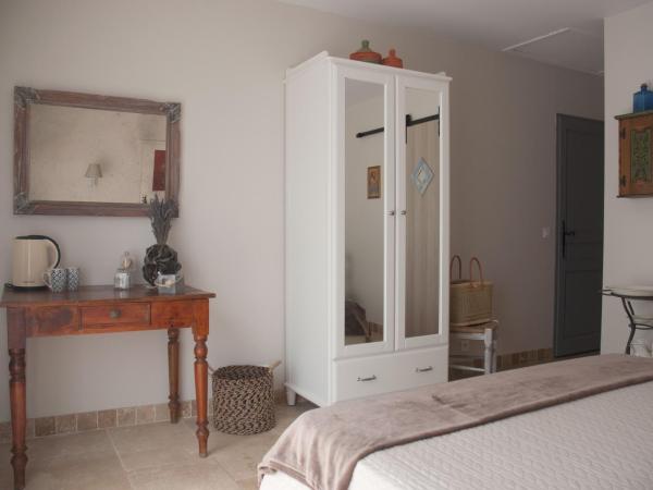 Vintage Provence : photo 5 de la chambre studio avec vue sur jardin