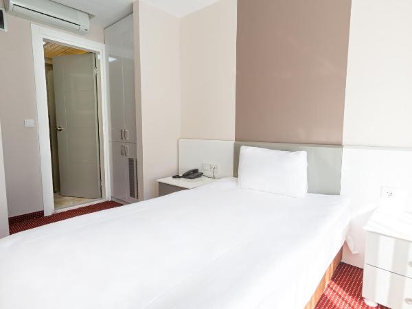 IS Hotel : photo 3 de la chambre chambre simple - vue sur jardin