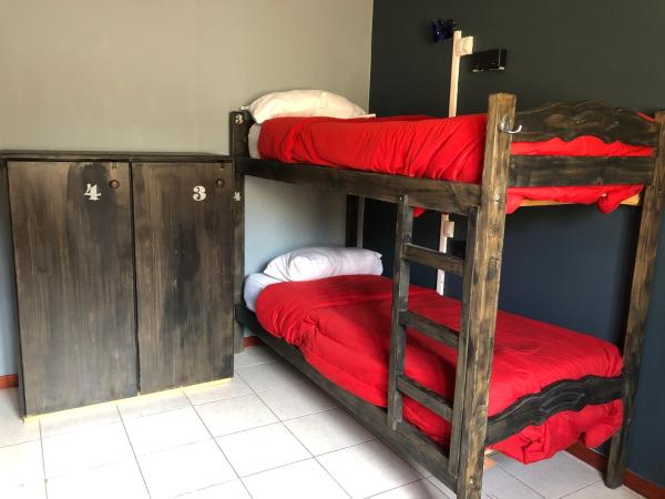 Hostel Olimpo House : photo 1 de la chambre lit dans dortoir mixte de 4 lits
