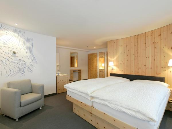 3100 Kulmhotel Gornergrat : photo 6 de la chambre suite junior monte rosa - vue sur mont cervin