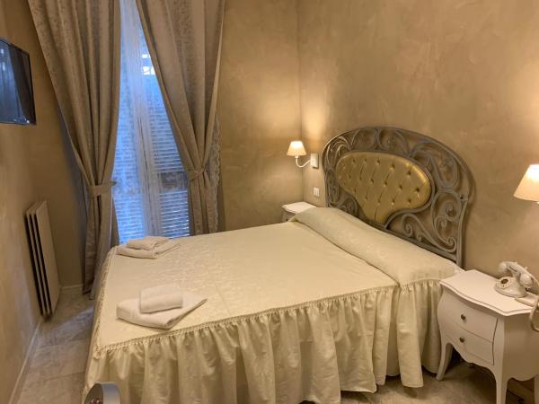 Boutique Hotel Calais Milano : photo 8 de la chambre chambre double ou lits jumeaux Économique 