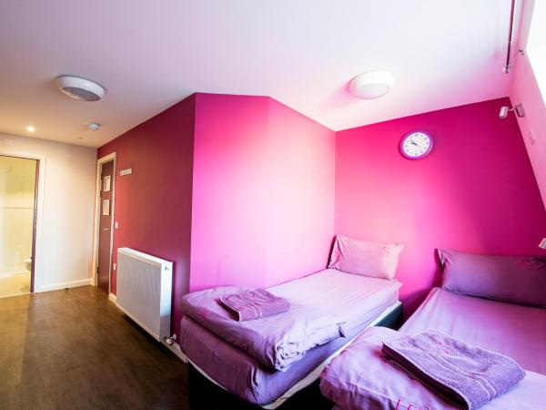 Safestay London Elephant & Castle : photo 1 de la chambre chambre lits jumeaux avec salle de bains privative