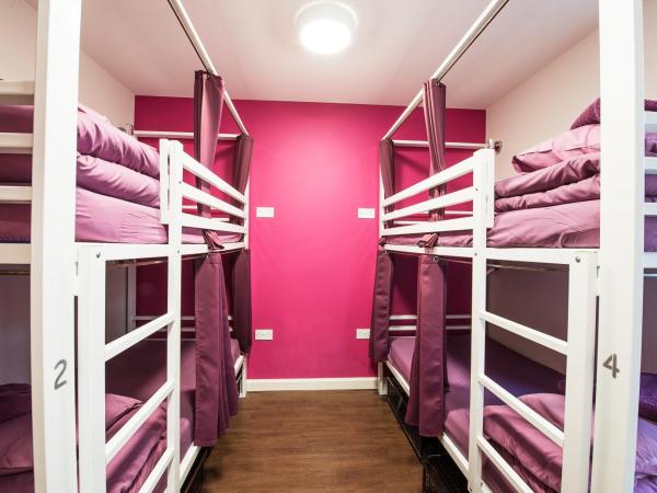 Safestay London Elephant & Castle : photo 6 de la chambre lit dans dortoir mixte de 4 lits avec salle de bains privative