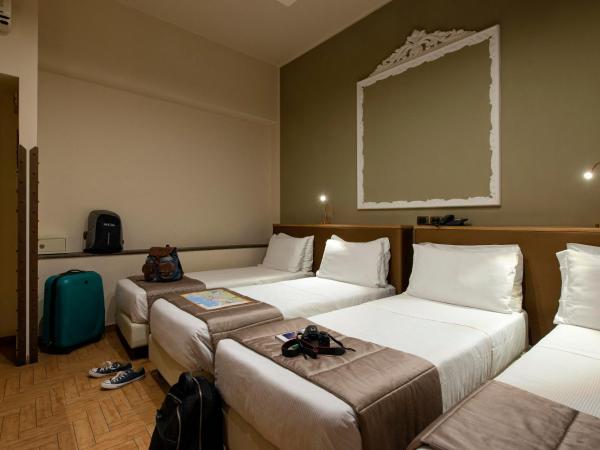 Grand Hotel Europa & Restaurant : photo 3 de la chambre chambre quadruple