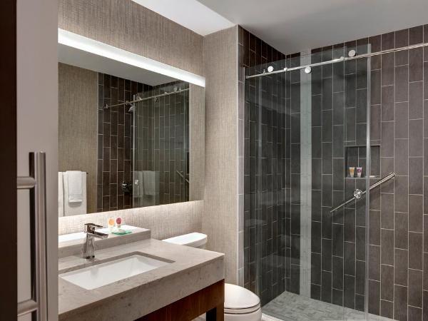 Hyatt Place Las Vegas at Silverton Village : photo 2 de la chambre chambre lit king-size avec canapé-lit