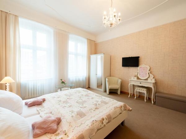Hotel Pension Dahlem : photo 8 de la chambre chambre double