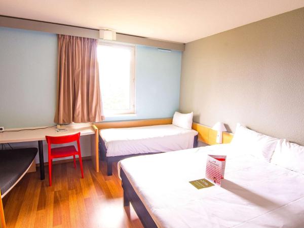 ibis Colmar Est - Hotel Restaurant en Alsace : photo 8 de la chambre chambre triple standard