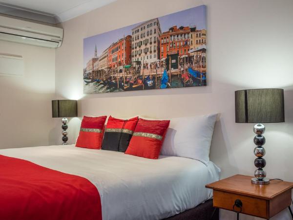 Aspley Carsel Motor Inn : photo 4 de la chambre suite exécutive spa