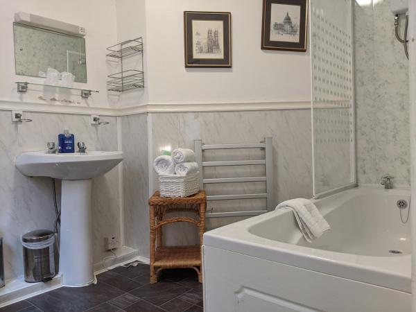 The New Guilderoy Hotel : photo 1 de la chambre chambre double Économique