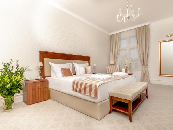 Hotel Le Premier : photo 7 de la chambre chambre double ou lits jumeaux de luxe avec accès gratuit au spa