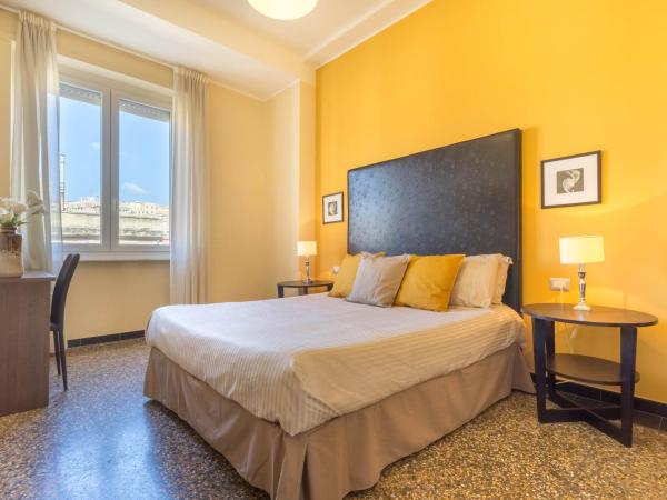 Al Porto Di Cagliari : photo 6 de la chambre chambre deluxe double ou lits jumeaux