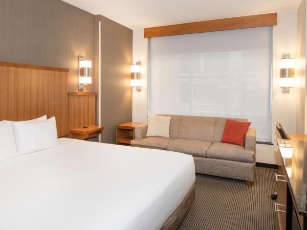 Hyatt Place New York/Midtown-South : photo 3 de la chambre chambre lit king-size avec vue