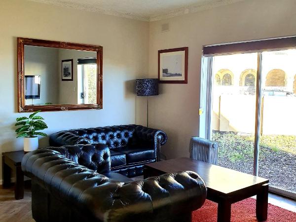 Largs Pier Hotel : photo 3 de la chambre apartment - jetty road(adjacent to hotel) 
