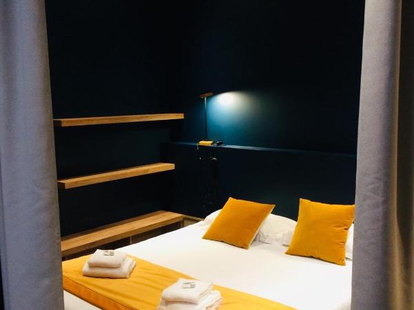 Hotel Brasserie Armoricaine : photo 1 de la chambre chambre quadruple