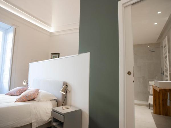 Teatro Suites Rooms : photo 7 de la chambre suite avec balcon