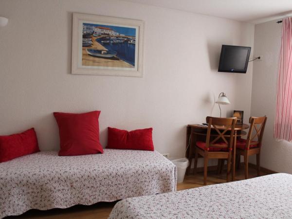 Hôtel Le Clos des Pins : photo 2 de la chambre suite familiale (5 personnes)