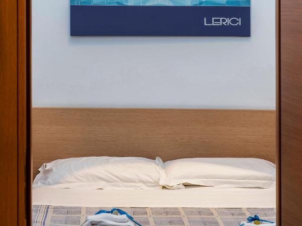 Affittacamere del Golfo e delle 5 Terre : photo 9 de la chambre 2 chambres doubles communicantes