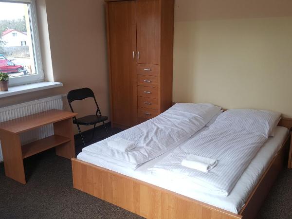 Hotelik SJ : photo 1 de la chambre chambre quadruple