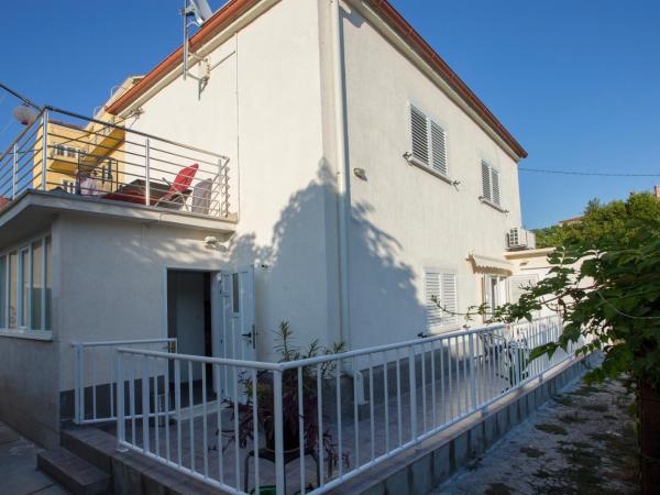 Guest House Kušeta : photo 2 de la chambre studio