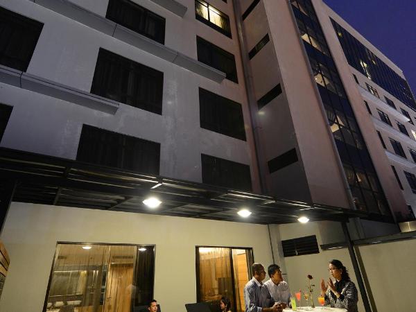 Horizon Hotel : photo 1 de la chambre grande chambre de luxe avec terrasse.