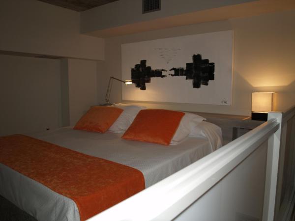 Eco Alcalá Suites : photo 3 de la chambre grande suite