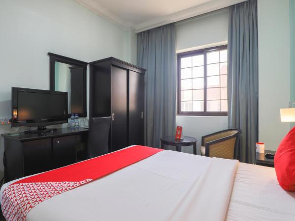 Eureka Hotel : photo 5 de la chambre chambre lit king-size