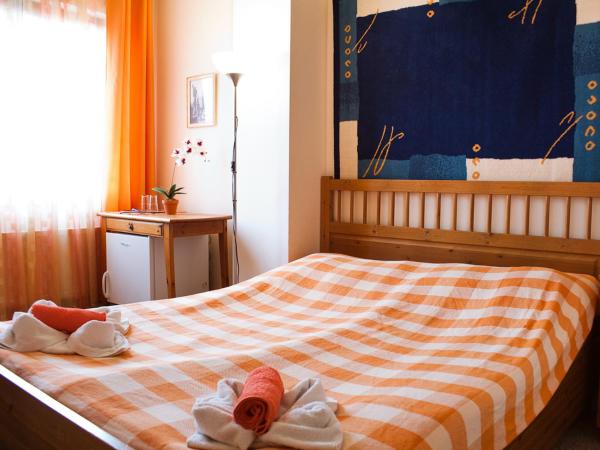 Pension Europa : photo 6 de la chambre chambre double ou lits jumeaux