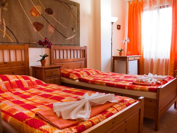 Pension Europa : photo 5 de la chambre chambre double ou lits jumeaux