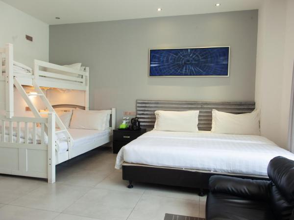 M Design Hotel @ Shamelin Perkasa : photo 5 de la chambre chambre familiale deluxe