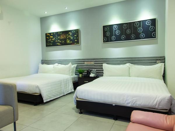 M Design Hotel @ Shamelin Perkasa : photo 6 de la chambre chambre familiale deluxe