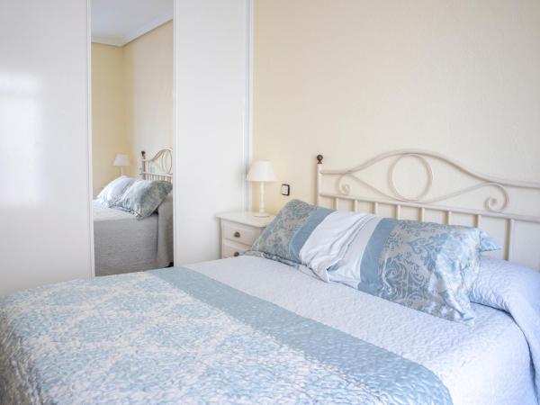 Hostal Tokio : photo 4 de la chambre chambre double supérieure