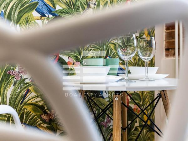 Boat City Aparts - Dworzec Łódź Fabryczna : photo 5 de la chambre appartement 1 chambre deluxe